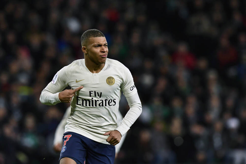 要还这么打下去 文班的MVP、DPOY要来了